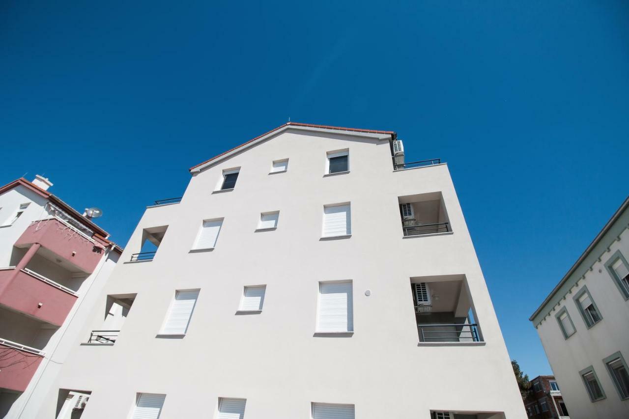 Apartment Hera With Balcony And Free Parking Zadar Exterior photo