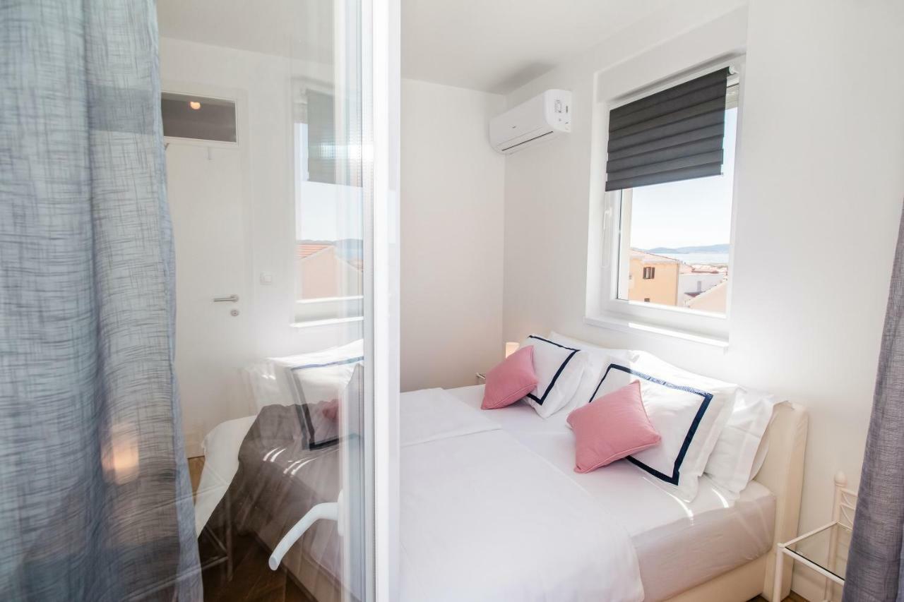 Apartment Hera With Balcony And Free Parking Zadar Exterior photo